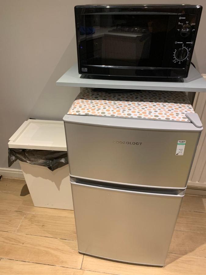 Studio Apartment - Entire Lower Ground Floor - Only 7 Mins Walk Kings Cross St Pancras Station London Eksteriør bilde